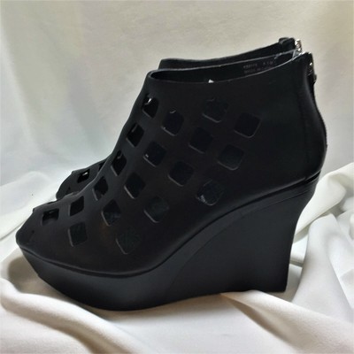 rockport black wedges