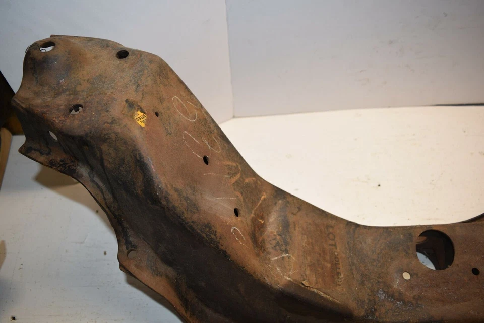 Travestero cuadro delantero coche Studebaker 1951-66 NOS 1951-66 Foto 3 de 4