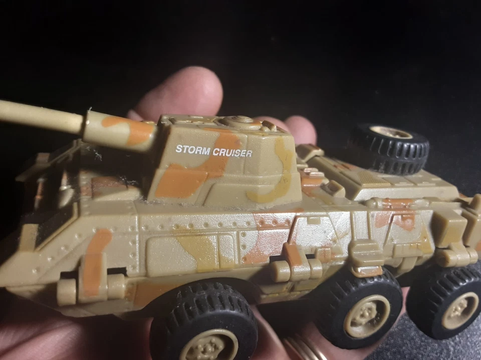 CARRO ARMATO AIR VECTOR 1997 6 RUOTE DIMENSIONI 14X6,5X5,5 - Immagine 2 di 4