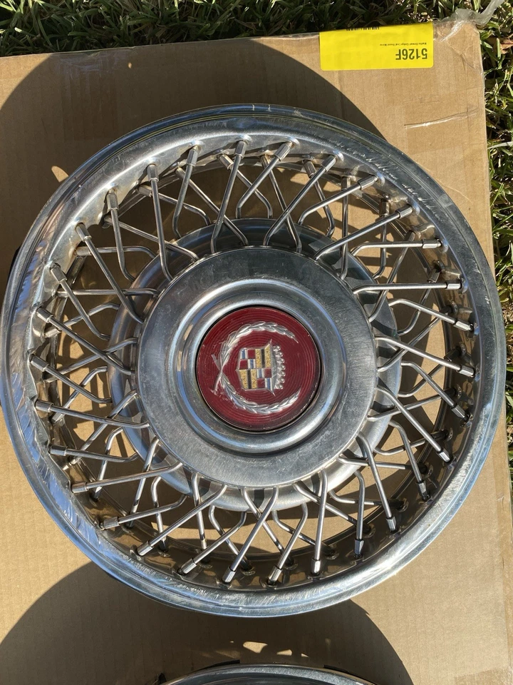 Cadillac Eldorado 1986, 1987, 1988, Sevilla, etc. 14′′ cubiertas de rueda de alambre, ~4✨nuevo✨ Foto 2 de 4