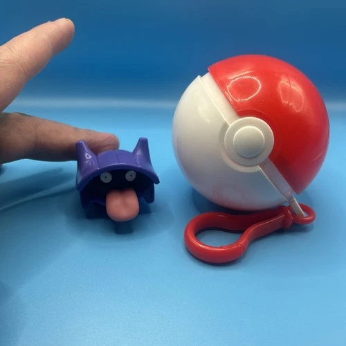 Vintage 1999 Pokemon Burger King Figures Pokeball Keychain SHELLDER Squirt Toy