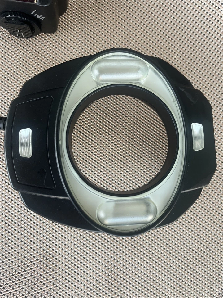 NUEVO Anillo Digital Promaster Macrolume TTL/Macro Flash NEGRO Foto 3 de 4