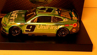 2025 Chase Elliott #9 UniFirst Liquid Color 1/24 Elite