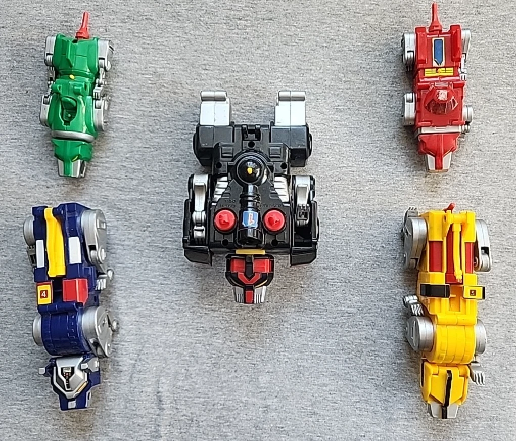 Trendmasters Voltron Transformers & Robots 1998 Year Manufactured