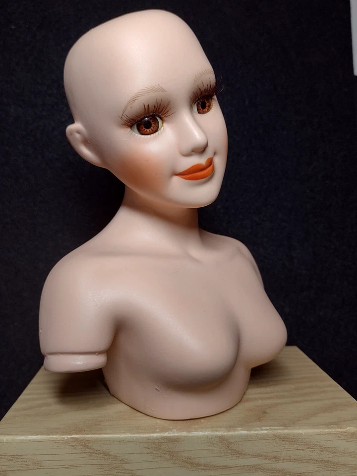 Cabeza y pecho de muñeca de porcelana de colección con ojos marrones pestañas largas de muñeca de 18" para piezas Foto 3 de 4