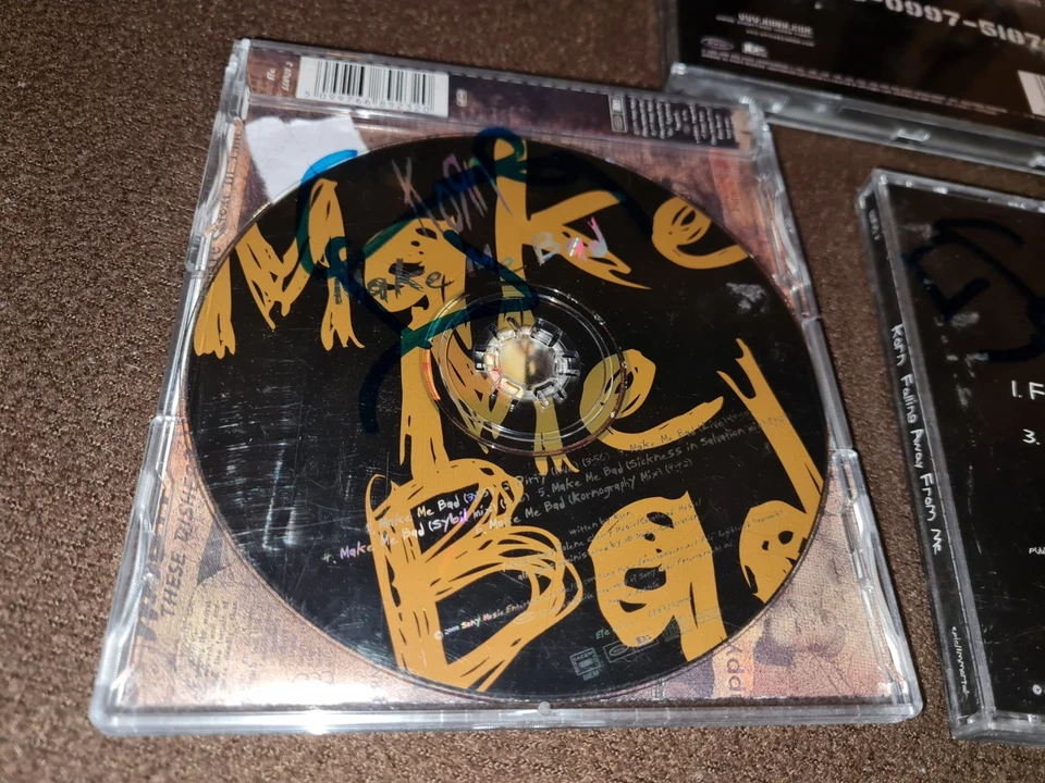 3CDs Korn Sammlung Make Me Dad Greatest Hits Falling Away From Me Sony 2004  - Bild 2 von 4