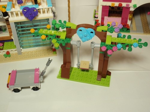 Set 5 Lego Friends: 41039 Sunshine Ranch, 41340 Amicizia, 41322, 41056,41094 - Foto 14 di 24