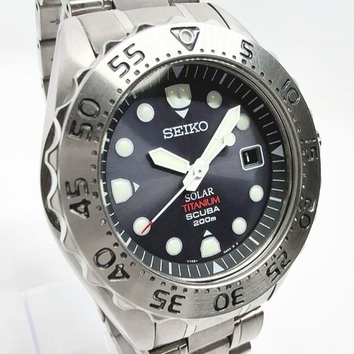 SEIKO SCUBA 200m V145-0AH0 Black dial titanium solar mens wristwatch - Picture 4 of 10