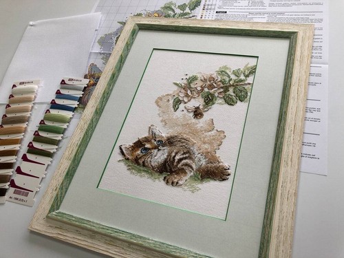 Riolis Counted Cross Stitch Kit Flight of the Bumblebee R1996 - Picture 8 of 9