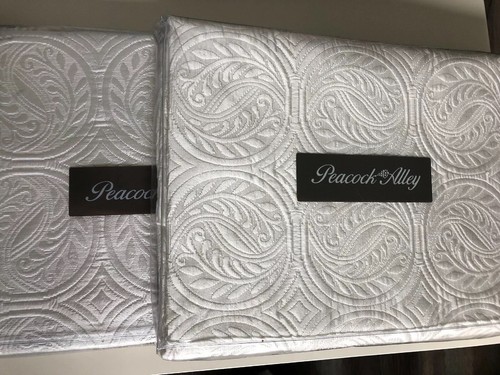 Peacock Alley EURO SHAMS TWO VIENNA SILK Cotton White 26x26 Pristine Made in USA - Picture 2 of 8