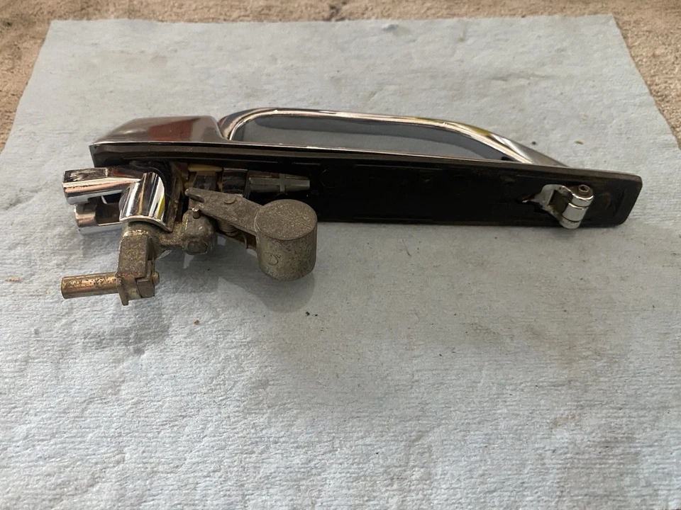 РУЧКА ЗАДНЕЙ НАРУЖНОЙ ДВЕРИ LH ИЛИ RH W116 Mercedes Benz 450SEL SE 300SD 280SE SEL - Изображение 4 из 4