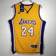 Kobe Bryant Pursues Restraining Order Against Sports Memorabilia Company 3