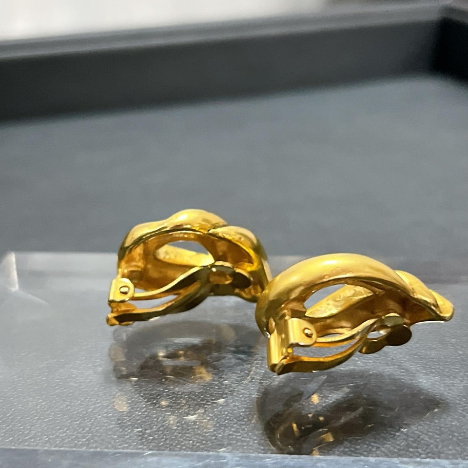 Gold Ribbon For Layout 【Knot Motif】Clip Earring, Gold, Ribbon-like Design, Vintage Style ...