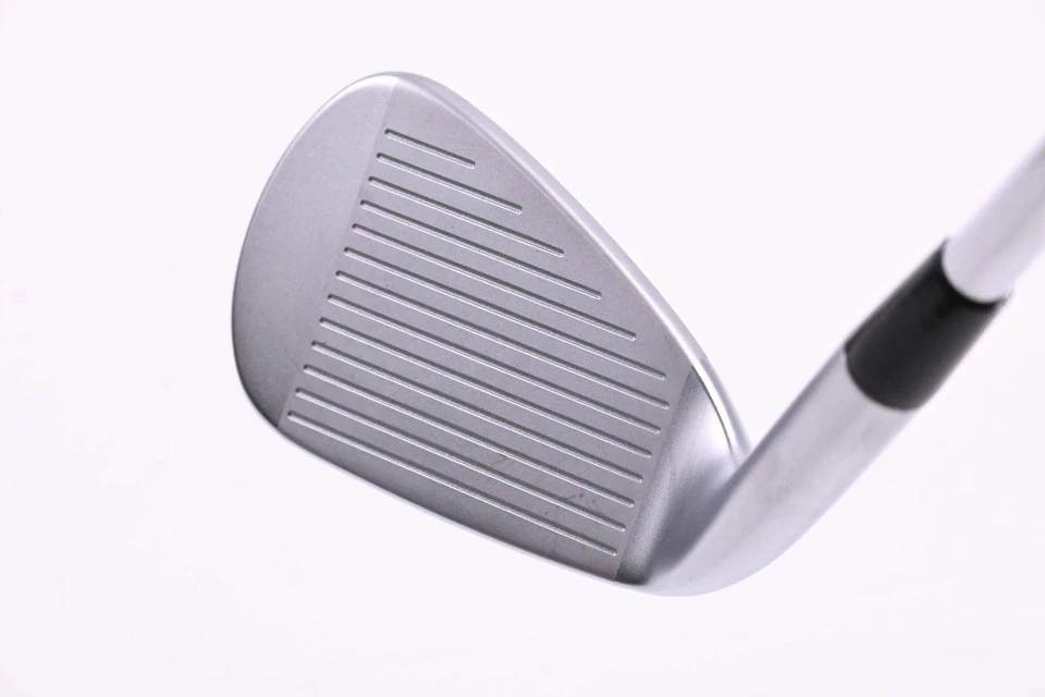 Mizuno JPX 925 Hot Metal HL #9 Iron / 40 Degree / Regular Flex Dynamic Gold 95 R - Image 2 of 4