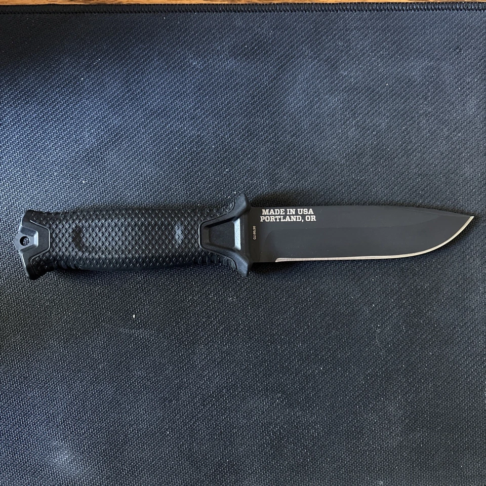 Gerber StrongArm, Plain Edge Drop Point, Black, with Belt Sheath - Image 2 of 3