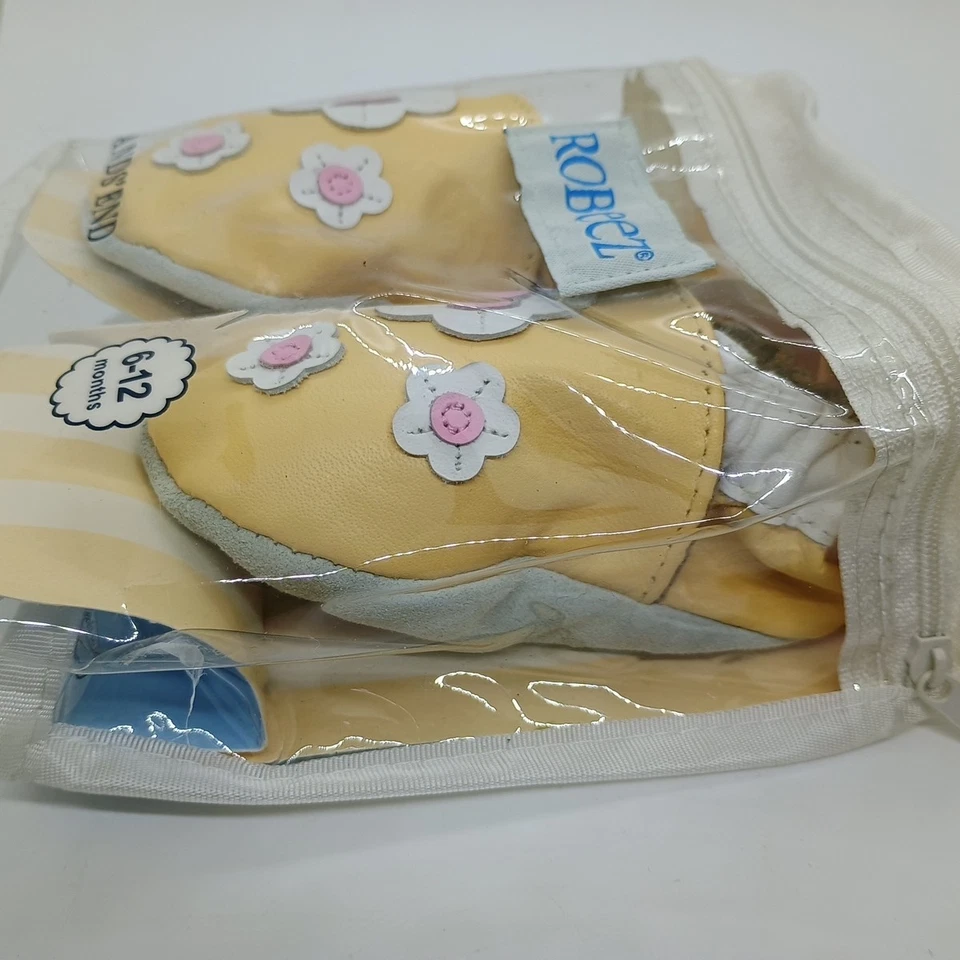 Robeez Nuevo en Caja Niñas 6-12 Meses Suela Suave Zapato Amarillo Flores Nuevo en Paquete Nuevo Foto 2 de 4