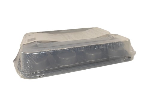 WILTON 2021 ULTRA BAKE PROFESSOINAL 12 CUP CUPCAKE PAN W/TALL LID SEALED - Picture 7 of 10