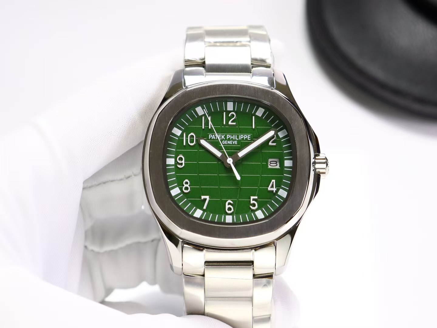Patek Philippe"Grenade"series automatic mechanical wristwatch with green surface