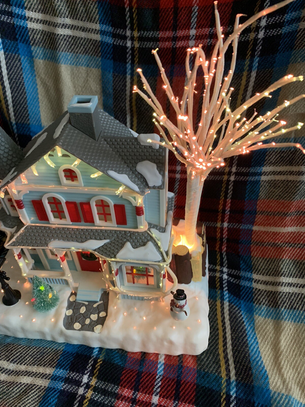 Avon Holiday Splendor Lighted Fiber Optic Christmas House 2001 Vintage