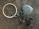 Old Vintage Juicy Couture Logo Heart Clip Rhinestones Bag Ring,Key Chain Charm — photo 2