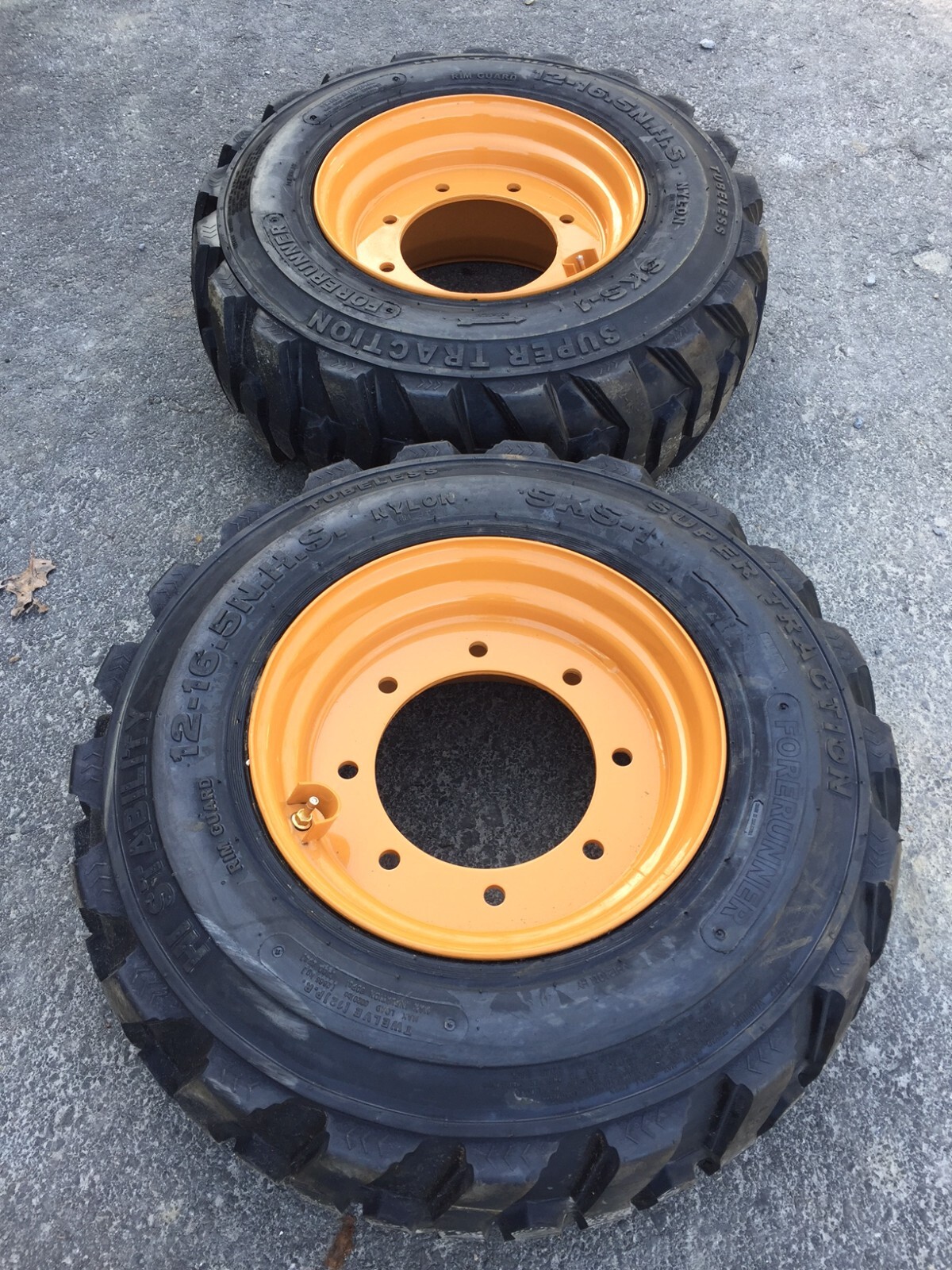 21216.5 SKS1 Tires/Rims for 4X4 Case 580 BackhoeSuper M&L 4WD119243A114PLY eBay