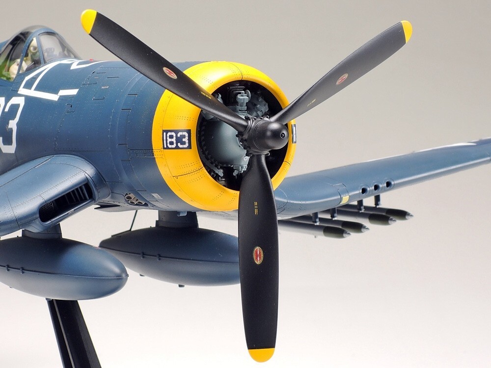 Tamiya Aircraft Series No.27 Vought F4U-1D Corsair 1/32 Scale From