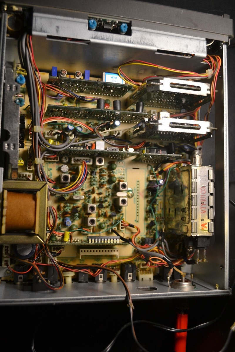Récepteur Yaesu FRG-9600 VHF/UHF - Communications - Occasion Fonctionnel