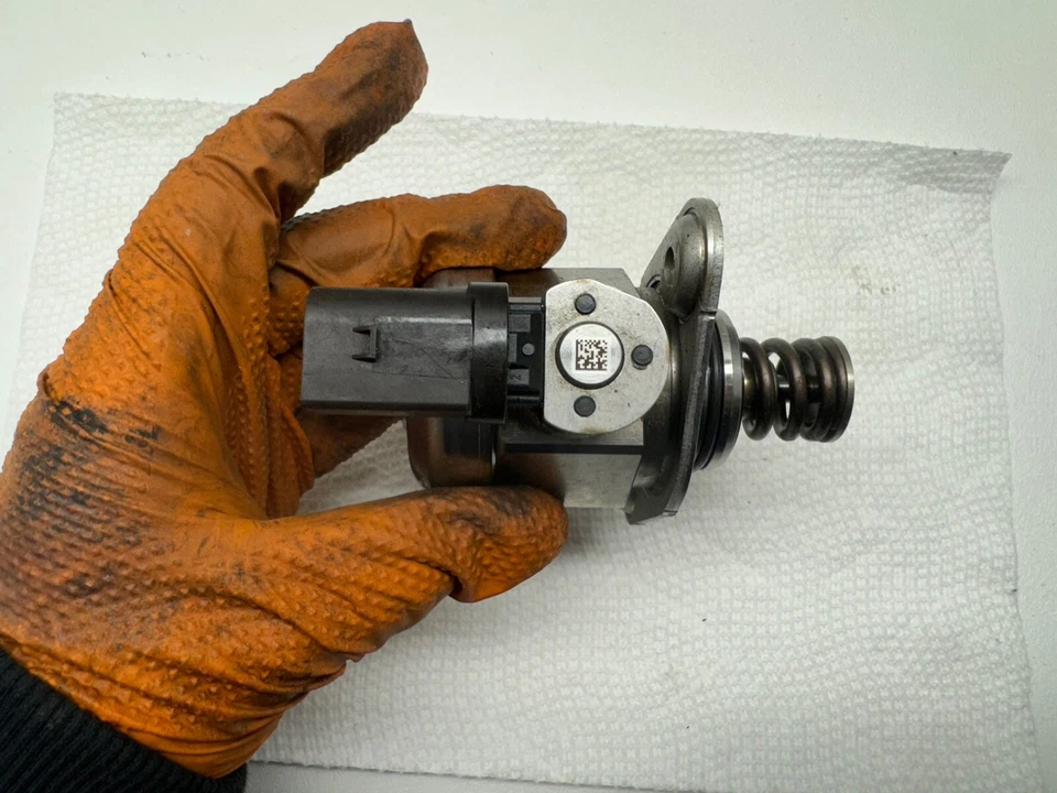 Bomba de combustible de alta presión 06G 127 026M 2014-2016 Volkswagen Jetta Passat 1.8T Foto 3 de 4