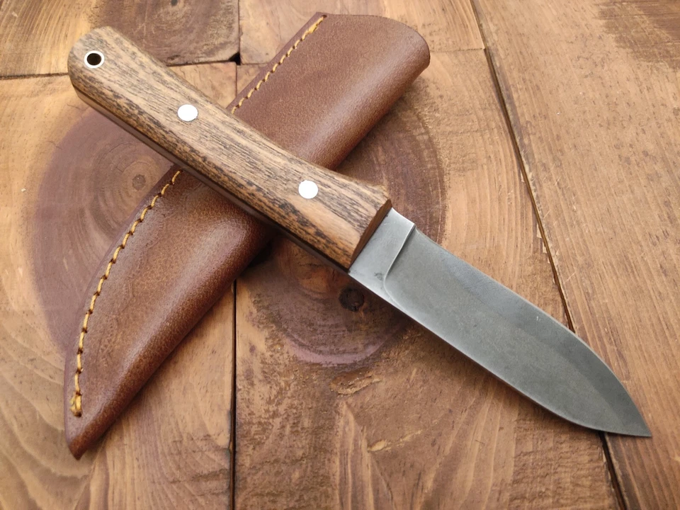 Cuchillo de caza de supervivencia lavado con ácido de hoja fija de acero de alto carbono hecho a mano personalizado Foto 4 de 4