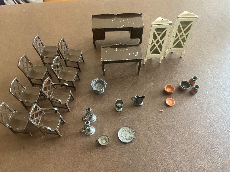Vintage TOOTSIE TOY Metal Doll Furniture Bedroom Dollhouse - Group Lot