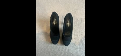 Escarpins Chanel Taille 38 - Photo 1/3