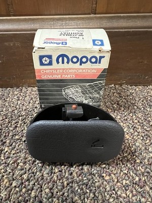 New Genuine Mopar 0FJ74MAZ Dodge Chrysler Ashtray Receptacle Receiver