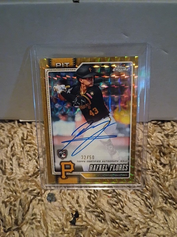 2026 Topps Chrome Gold Geometric Refractor RAFAEL FLORES RC On Card Auto # /50
