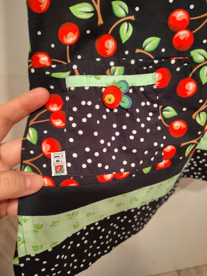 Blusa Médica Mary Englebreit Para Mujer Estampado de Cereza Talla L Enfermera Foto 3 de 4