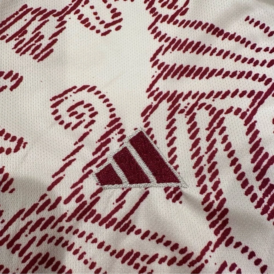 Camiseta de Fútbol Adidas México en Crema y Rojo; Calce Ajustado Talla XL Foto 4 de 4