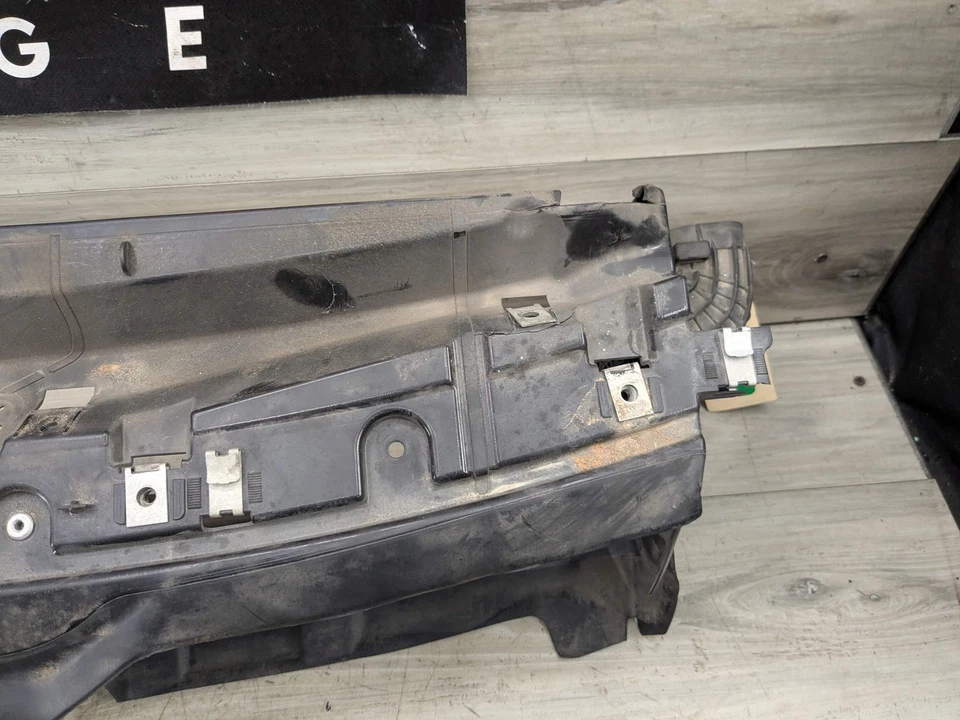 Soporte guía conducto de aire radiador superior delantero 12-18 OEM BMW F30 328 330 335 340 Foto 4 de 4