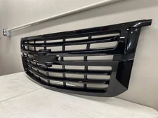 2015-2020 Chevrolet Tahoe OEM front grille RST EDITION LIKE NEW only 33k miles