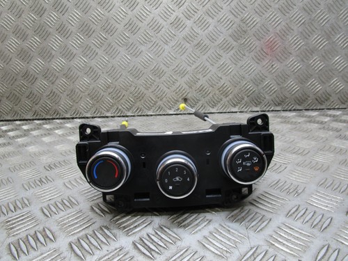 Vauxhall (Opel) Viva SE 5-Türer 2015 Heizung & Klimaanlage 42401627 OEM
