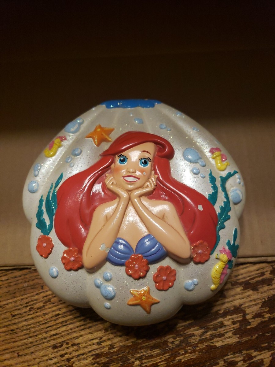 EXTREMELY RARE LITTLE MERMAID LIMITED EDITION WATCH BOX  display picture 3