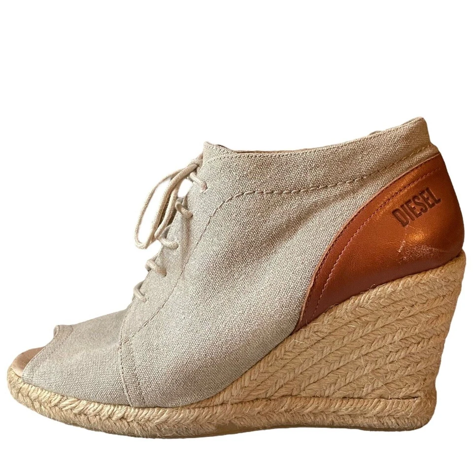 Tacones de cuña Diesel gris topo punta abierta con cordones talla EU 40 | US 9 Foto 2 de 4