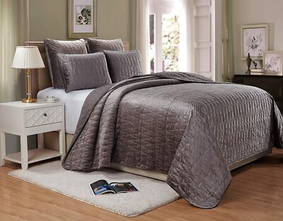 Sheila 3-Piece Solid Gray Premium Heavyweight Velvet Modern Bedspread Quilt Set