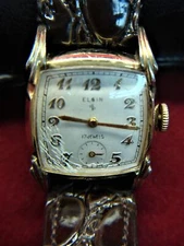 ELGIN VINTAGE WRISTWATCH W/FANCY LUGS & 15 JEWEL MVMT. RGP BEZEL - RUNNING