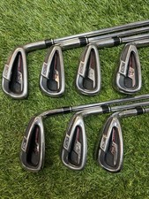 Wilson Staff Di11 Irons / 5-PW + GW / HH Half And Half 75g Regular Flex Shaft
