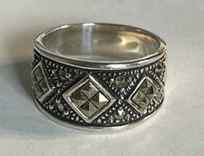 Sparkling Sterling Silver / 925 Marcasite Ornate Band Ring Size 6