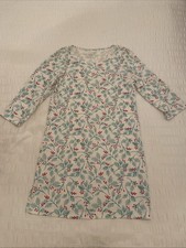 Talbots floral print nightgown featuring a berry branch pattern Women s Size M.