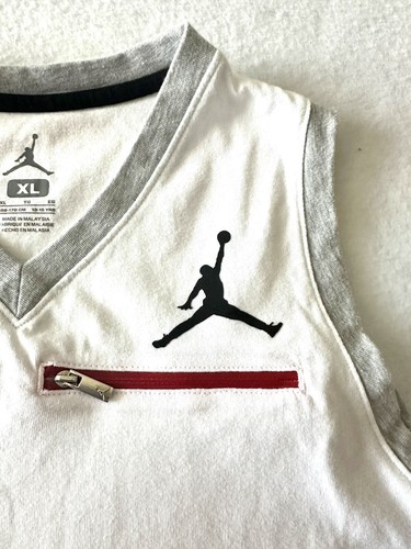 Nike Air Jordan Tank XL Shirt Top Boy's Boy 13-16 Y/o 23 - Picture 2 of 12
