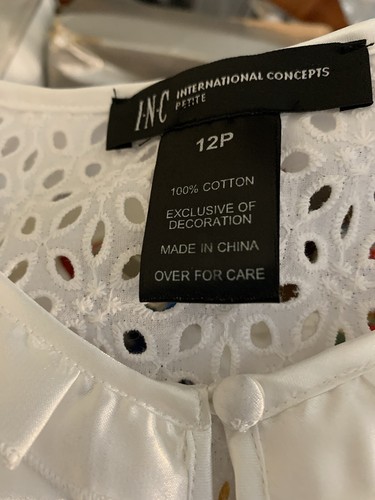 Inc. Blouse Women's Size 12P White Eyelet Lace Ruffled Neck Sash Sleeveless NWT - Picture 4 of 5