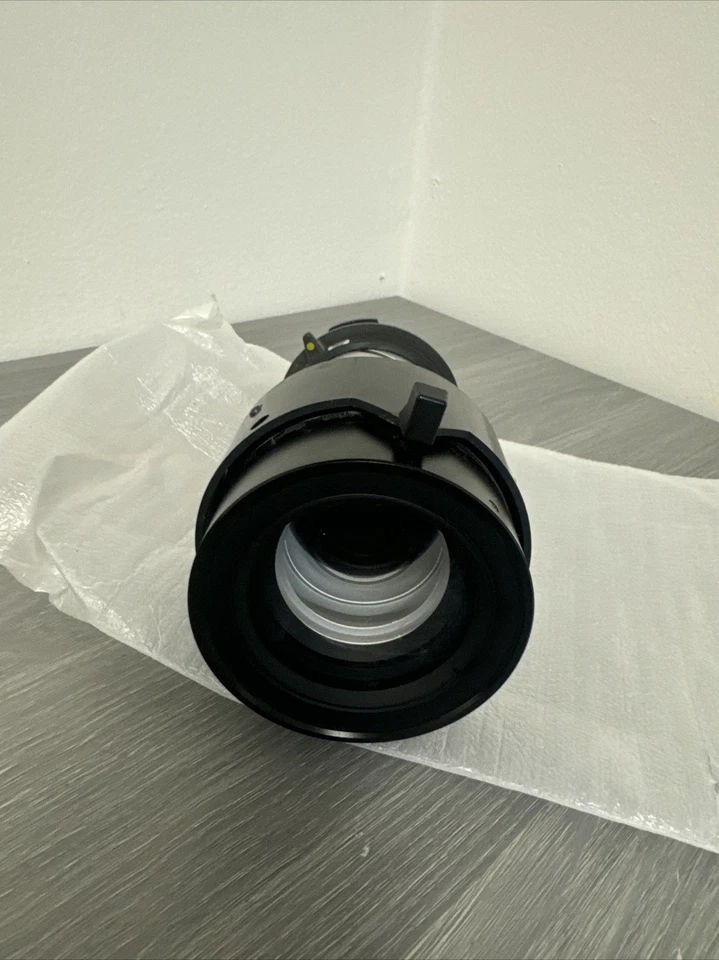 正品 NEC NP04ZL 投影仪变焦镜头 f=48.5-77.6 毫米 F2.2-2.7 — 第 4/4 张图片