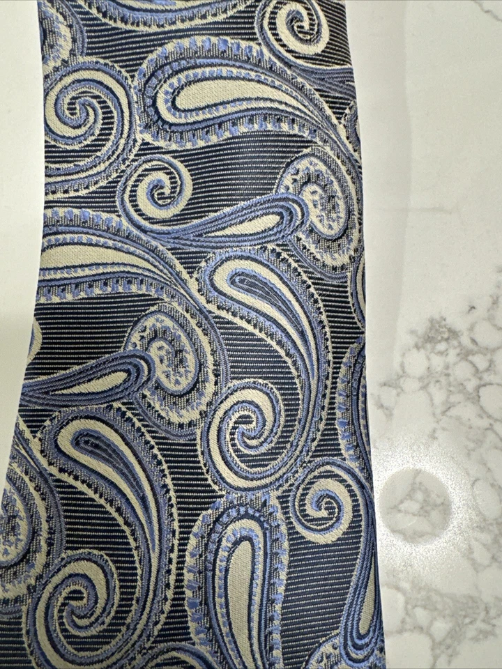 Corbata de seda con textura de cachemira COVONA para hombre Foto 3 de 4