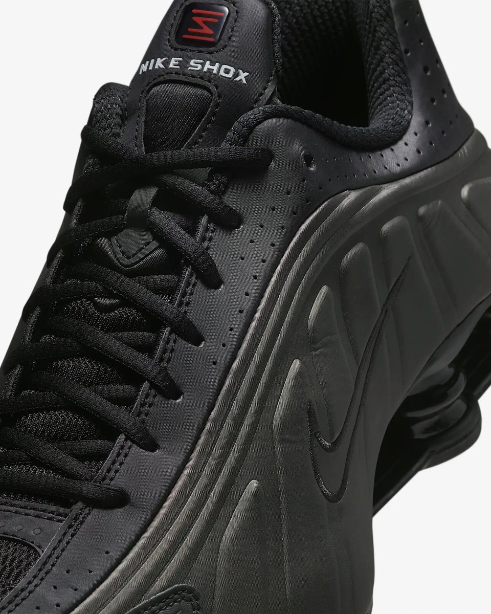 Nike Shox R4ブラック 29 NEW Nike Shox R4 'Black' | Men Sizes 8 - 12 | HQ1988-001 | eBay